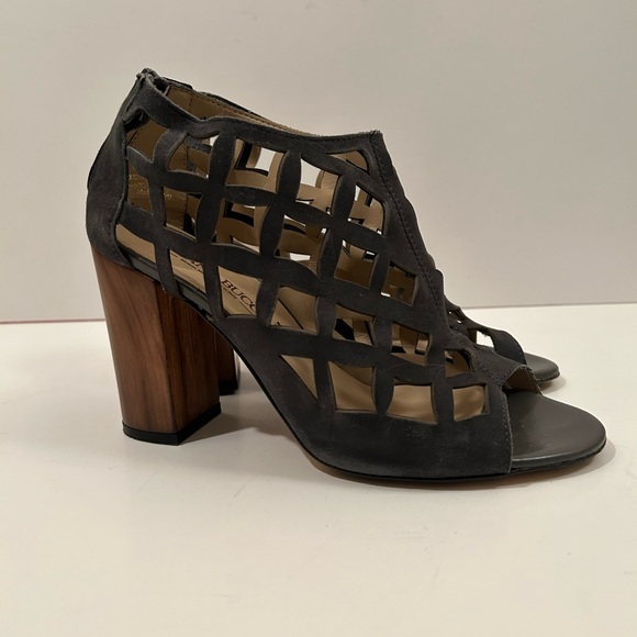 Eliana Bucci Charcoal Gray Suede Cage Zip Back Peep-toe Heels Size EU 39 - Picture 3 of 10